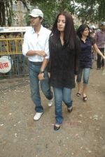 Celina Jaitley, Shreyas Talpade support Anna Hazare in Azad Maidan on 21st Aug 2011 (12).JPG